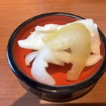 厚切りとんかつ・魚かつ よし平 - 大根の甘酢