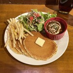 カフェ マチルダ - 濃厚ビーフシチューパンケーキ