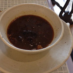 レモンソルト - 牛肉の赤ワイン煮、トロトロでも肉感あり