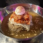 ソウル - 韓国冷麺　880円