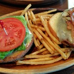 クアアイナ - 厚切りチーズベーコンバーガー
