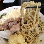 ハイパーファットン - カルボナーラ。麺がもちもち。肉も柔らかいです。