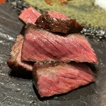 ろばた はなれ - 黒毛雌和牛の囲炉裏炭火焼き