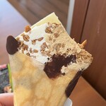 ファミリーマート＋薬陽堂 - ザ・クレープ キャラメルマカダミア(255kcal)