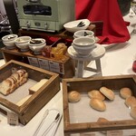 オールデイダイニング シーズンカフェ - パン
