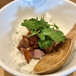 らーめん かねかつ - 鴨肉ごはん✨