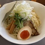檜食堂 - つけ麺にはメンマ、煮卵、チャーシュー1枚、ネギ等