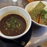 檜食堂 - つけ汁は魚介やや風味で濃厚、旨味たっぷり