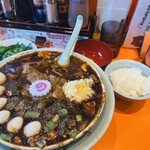 元祖ニュータンタンメン本舗 - 生卵ニラ追加トッピング\(//∇//)\