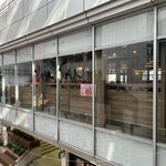 Italian Kitchen VANSAN - 外からお店を望む