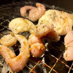 焼肉・メグミ - いい感じで焼けてます♪