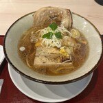 麺スタイル谷本家 - 鶏の貝醤油
1000円