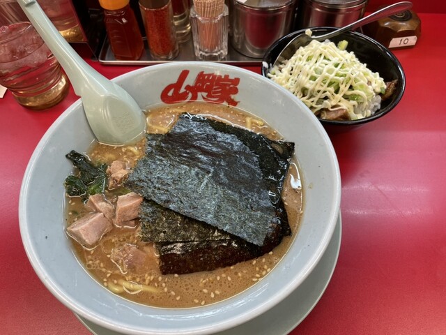 ラーメン山岡家 狸小路4丁目店 （ラーメンやまおかや） - 狸小路