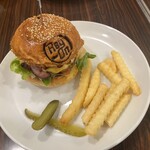 Reg-On Diner - LAスタイルベーコンチーズバーガー