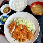 とらや - 今日のおすすめメニュー A：ロースカツ（並）定食