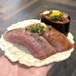 金乃こって牛 - ・お得な三種盛 1,200円/税込
(竹炭塩、しょうが醤油、飛騨牛軍艦)