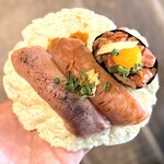 金乃こって牛 - ・お得な三種盛 1,200円/税込
(竹炭塩、しょうが醤油、飛騨牛軍艦)
