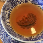 カフェメディオ - 紅茶の底の景色に、見惚れた！