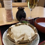 ゑびす屋 - まずは、自家製豆腐で乾杯