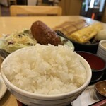 ゑびす屋 - ごはん、大盛。無料。おかわりは有料