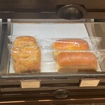 Josun Deli - シューケース