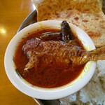 インディアン・レストラン　ロタ - タイとナスのカレー