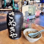 さぬきや - 熱々のおつゆが運ばれてきます。