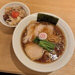 長岡食堂 東京ラーメン横丁店 - 