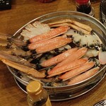 生ズワイ蟹 (税込)5,600円→網に取り出し後 (2026.01.01)