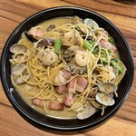 pasta家 - 「エビとブロッコリーのアーリオオーリオ」 ¥1,480＋「1.5倍 」 ¥450＋ 「牡蠣」¥700＋「アサリ」 ¥500＋「ベーコン」 ¥500