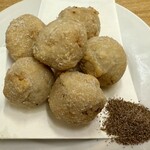 奥渋谷 もつ焼のんき - 里芋の唐揚げ 山椒塩 530円