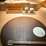 炭割烹 新谷 - 内観