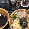 なぜ蕎麦にラー油を入れるのか。 神田小川町店