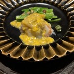 温石 - お造り焼津産伊勢海老、海老味噌、壬生菜、もち麦
      