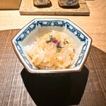 炭割烹 新谷 - 荒めに擦った鬼おろし自家製ぽん酢とだし醤油の合わせ