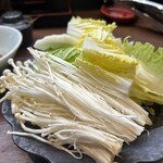 にんにく鶏焼肉サン - 白菜 えのき