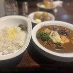 欧風カレー ボンディ 神保町本店 - 