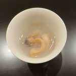 鮨おおが東山 - 蛤のスープ