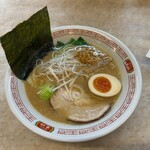 餃子の王将 - 料理写真:極王餃子の王将ラーメン 980円