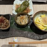 NEO海鮮割烹居酒屋 まるゆき - 二品目　牛の時雨煮ほか