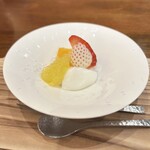 日本料理 幸庵 - 氷菓子 不知火、よつぼし、天使の苺 柚子のジュレとヨーグルトゼリー