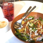Kitade Tacos & Sake - タコライス、ハスカップティー