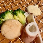 マンジェ・エ・ボワール NAGAO - 前菜　イカとホタテとトリュフソース