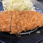 松のや - サクッと揚がったロースかつ。