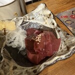 大衆酒場 もつ焼きと肉刺し ぶた横丁 - 