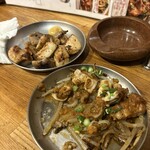 大衆酒場 もつ焼きと肉刺し ぶた横丁 - 