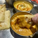 タージ2 - チキンとシーフード