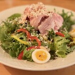 Fortune comes in at the merry gate - 結旨豚ローストポークサラダ