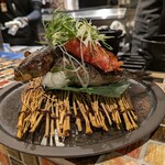 炉端ともつ煮 炎 - 