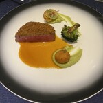 シャレル・ランデヴー - 新潟の村上牛を堪能できました。ソースとの相性が抜群でした。